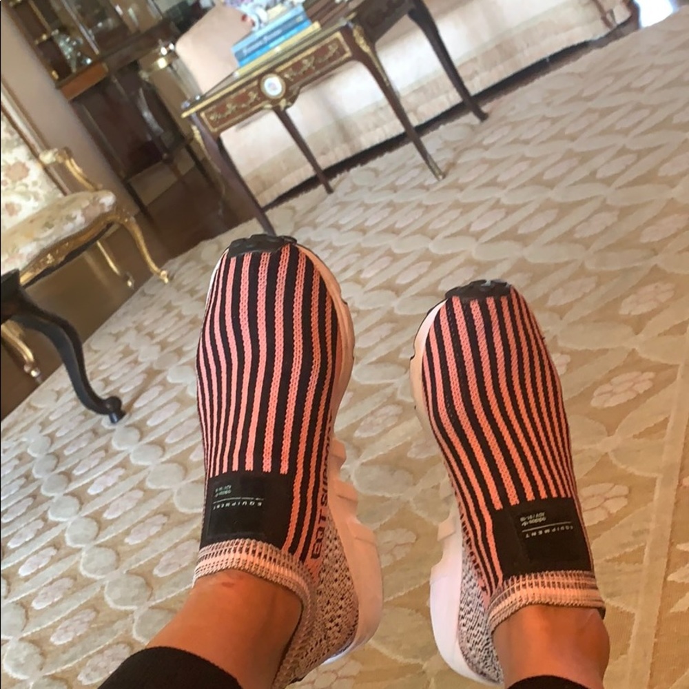 Shoes - Picture 2 of 2